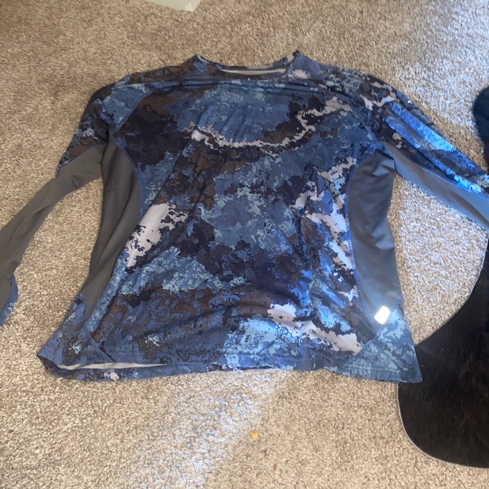 Magellan long Sleeve shirt gently used